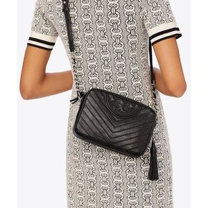 Tory Burch - Fleming Distressed Camera Bag